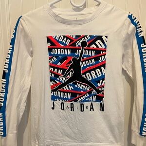 Boys Jordan brand shirt in great condition, size medium